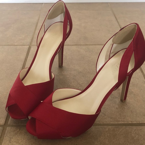 apple red wedding shoes
